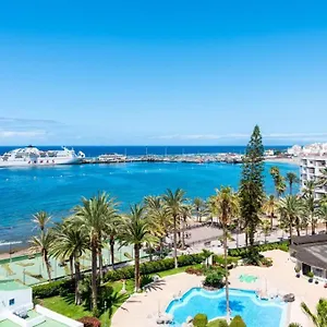 Comodoro- Ravel Aparthotel Los Cristianos (Tenerife)